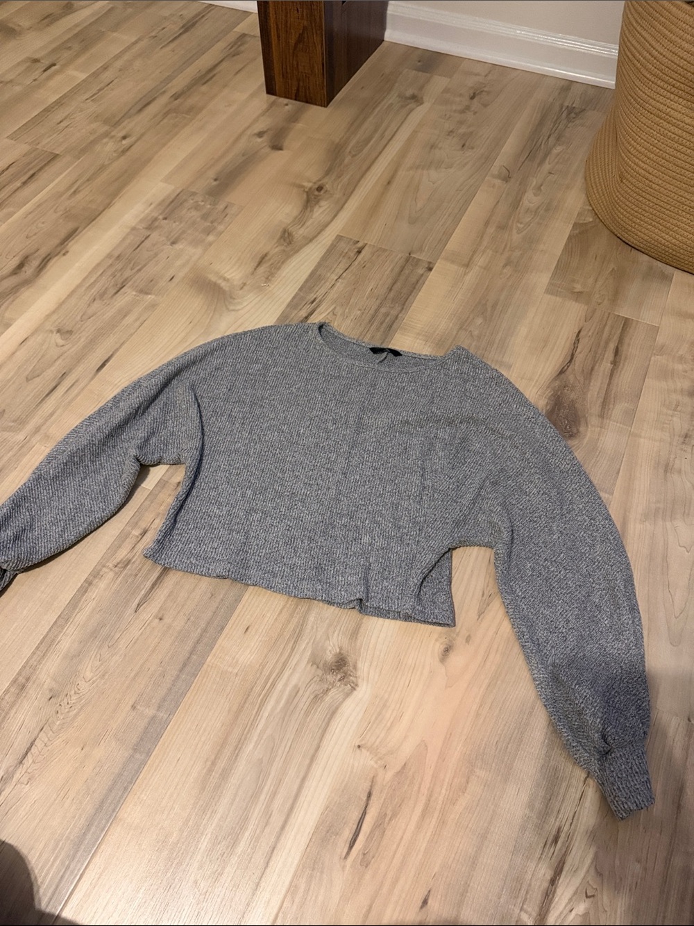 size small gray cropped sweater